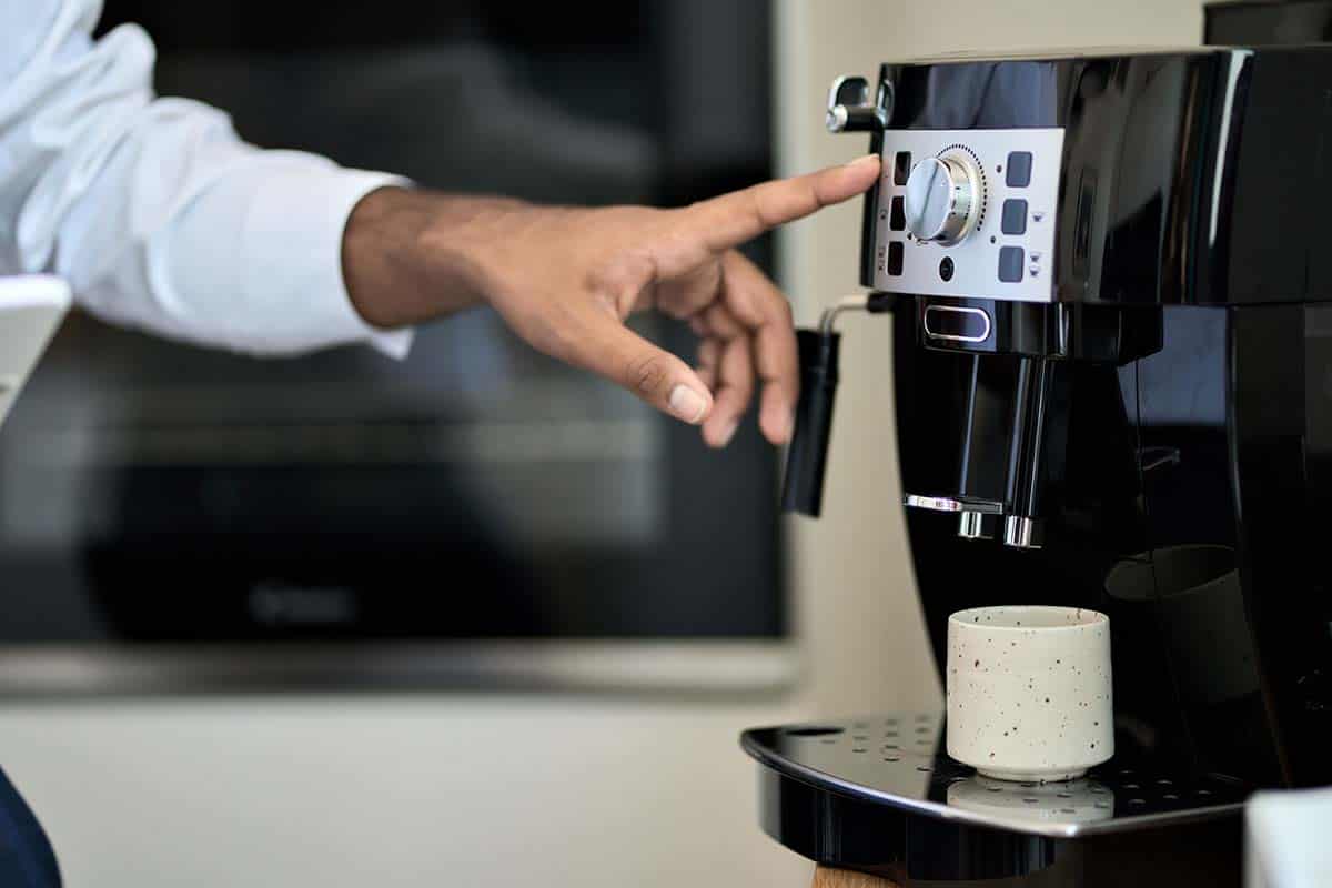 איך לבחור מכונת קפה למשרד - המדריך המקיף למכונות קפה משרדיות